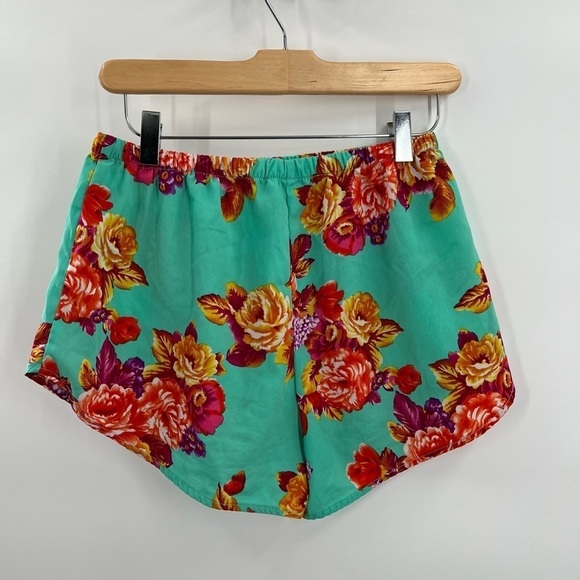 Ambiance Apparel Floral Shorts Ladies Medium - Picture 2 of 4